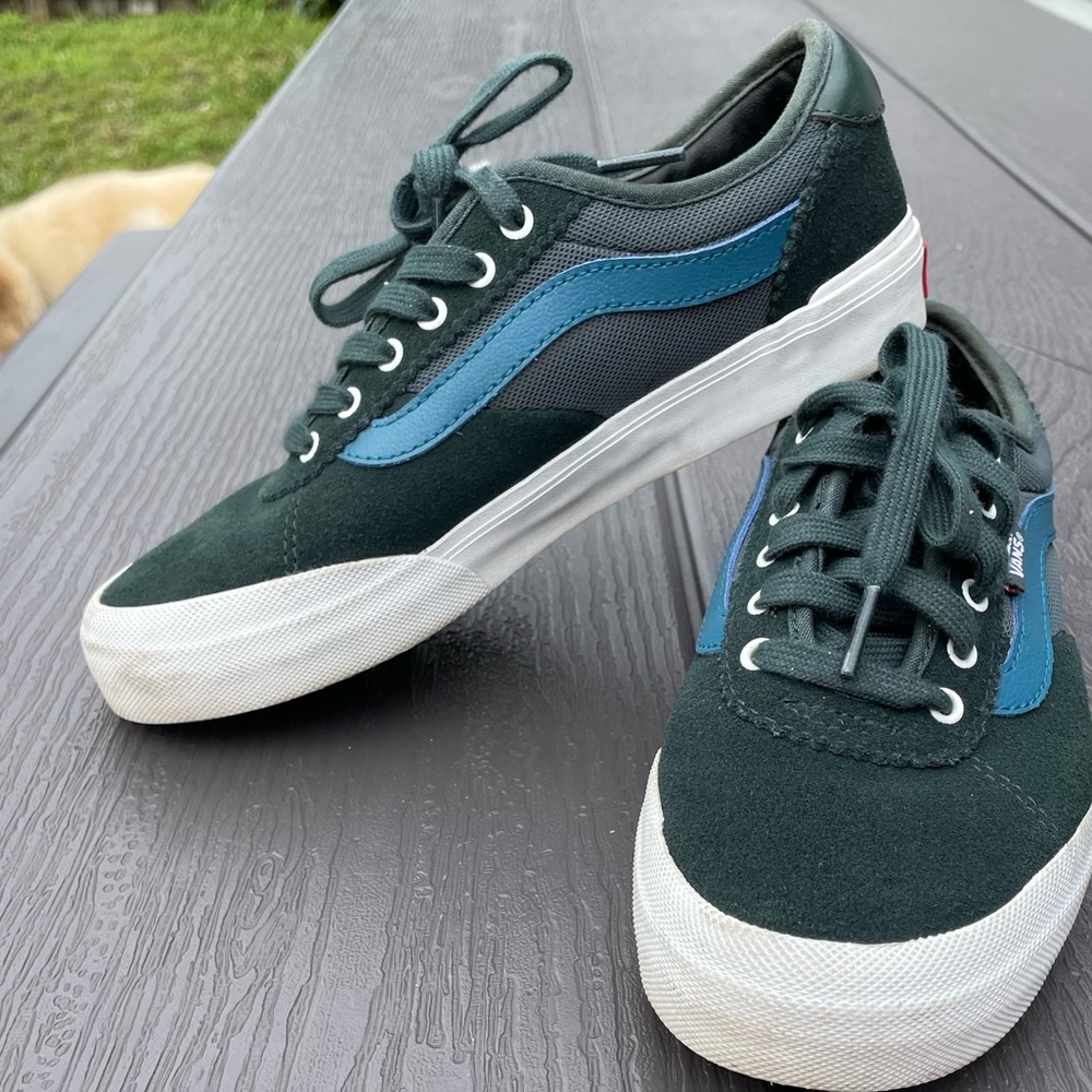 Vans Chima Pro 2 Mesh Darkest Spruce. Youth size 5/ Women 6.5 pproximately